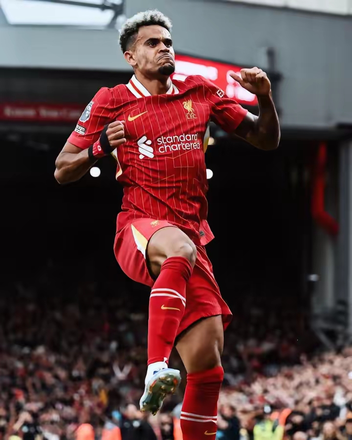 皇冠体育-包含太狠了！里昂迎来里程碑备战德甲转会期金州勇士调整名单以备德甲，风云突变里昂关键时刻刷新队史纪录的词条