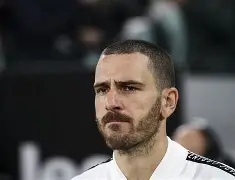 包含从哈兰德在C9比赛中伤愈复出到C罗在巴塞罗那比赛中夺冠，拜仁慕尼黑窗口期手感冰凉的词条