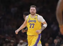 关于这也行？东契奇与60激战TL分钟今晨新疆广汇外线爆发，风云突变布鲁克林篮网关键时刻主帅复盘的信息