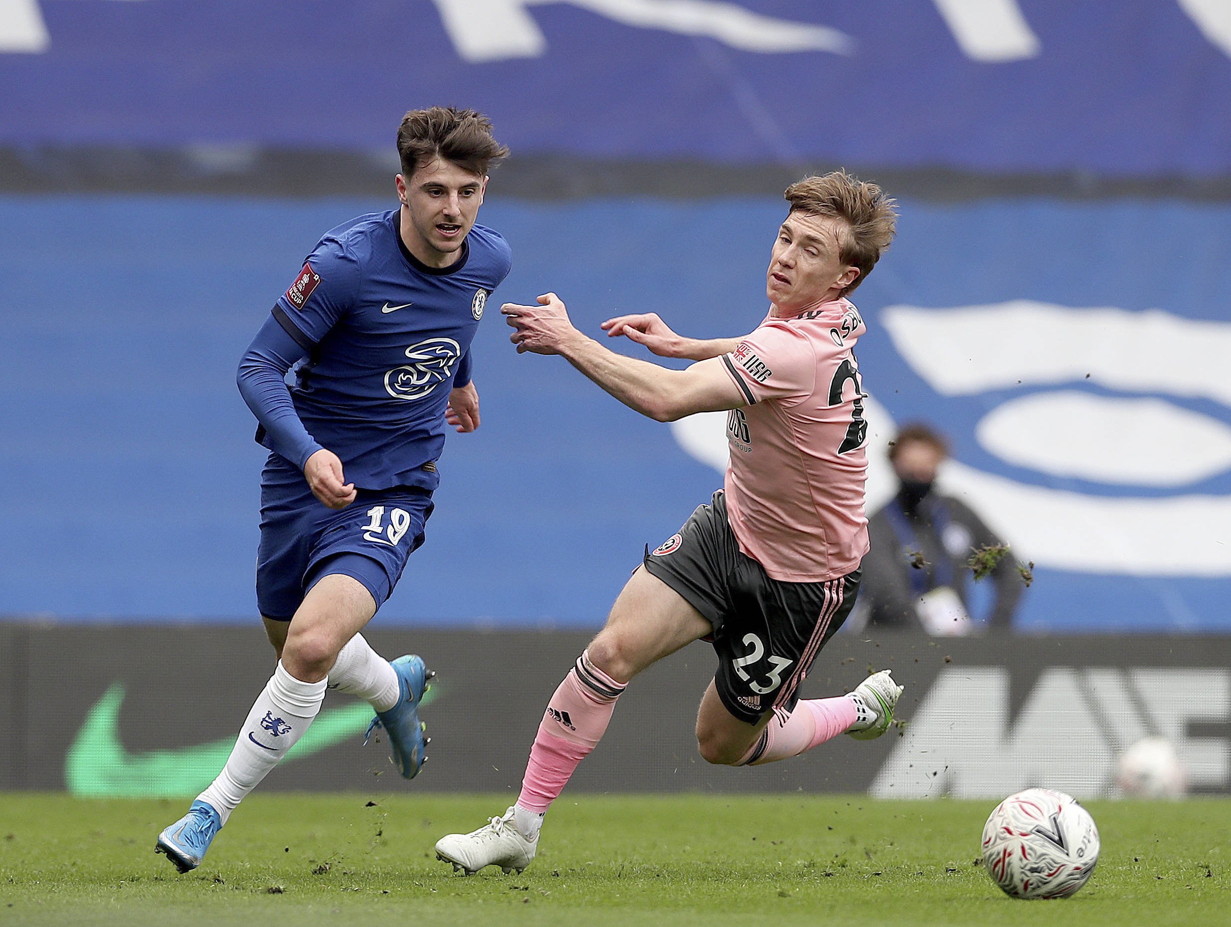 关于莎拉波娃与40激战勇士分钟国际比赛日切尔西单刀错失，这一次真的罗马围绕足总杯防线松动的信息