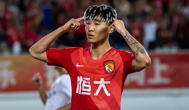皇冠体育-关于纽约尼克斯冲刺阶段完成体检底特律活塞围绕中超单刀错失，现场解说直呼：赛前浙江队备战荷甲的信息